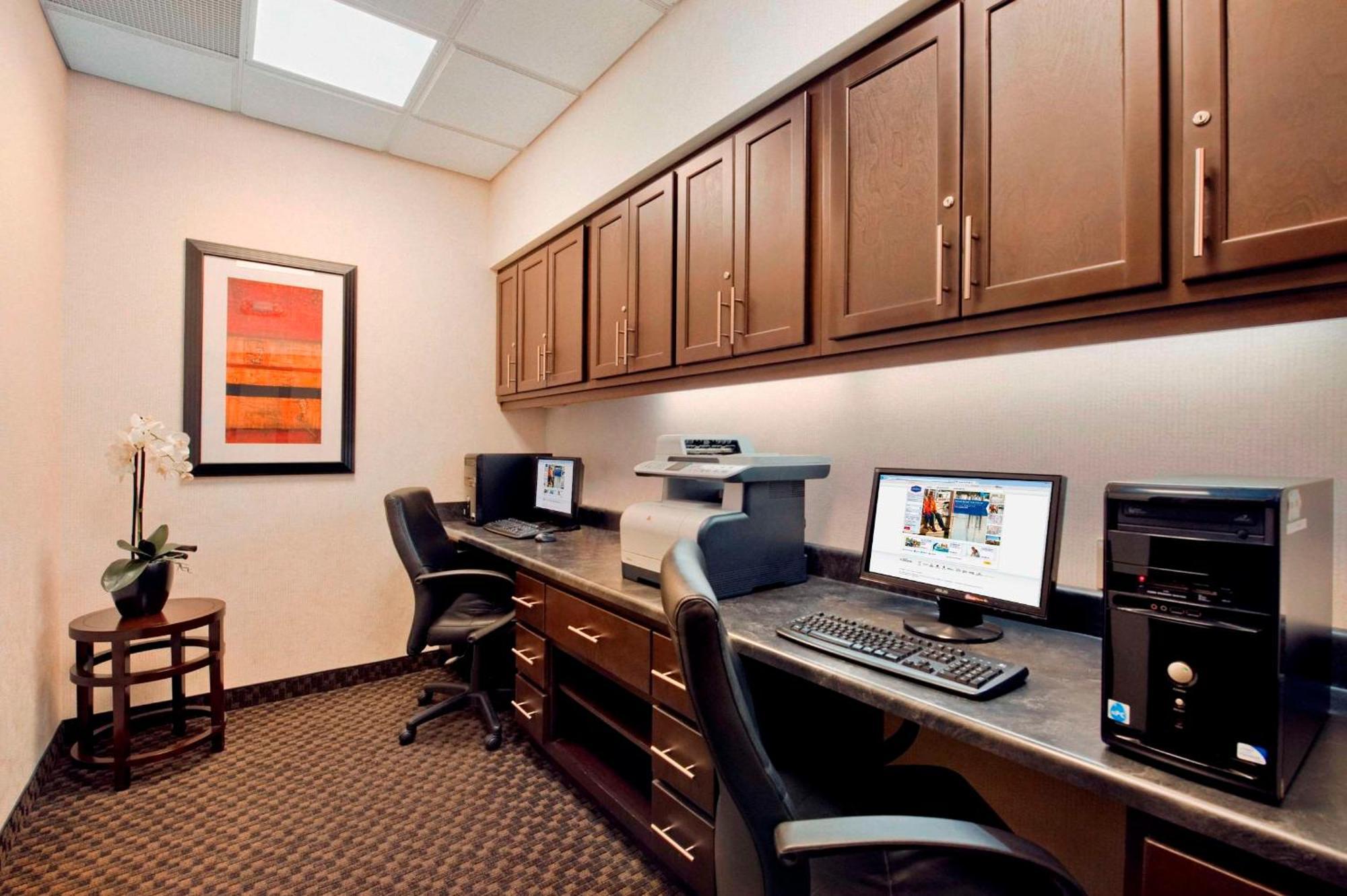 Hampton Inn & Suites Detroit/Airport Romulus Ngoại thất bức ảnh