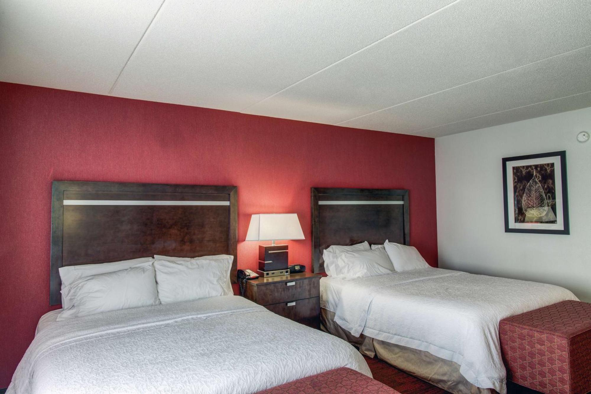 Hampton Inn & Suites Detroit/Airport Romulus Ngoại thất bức ảnh