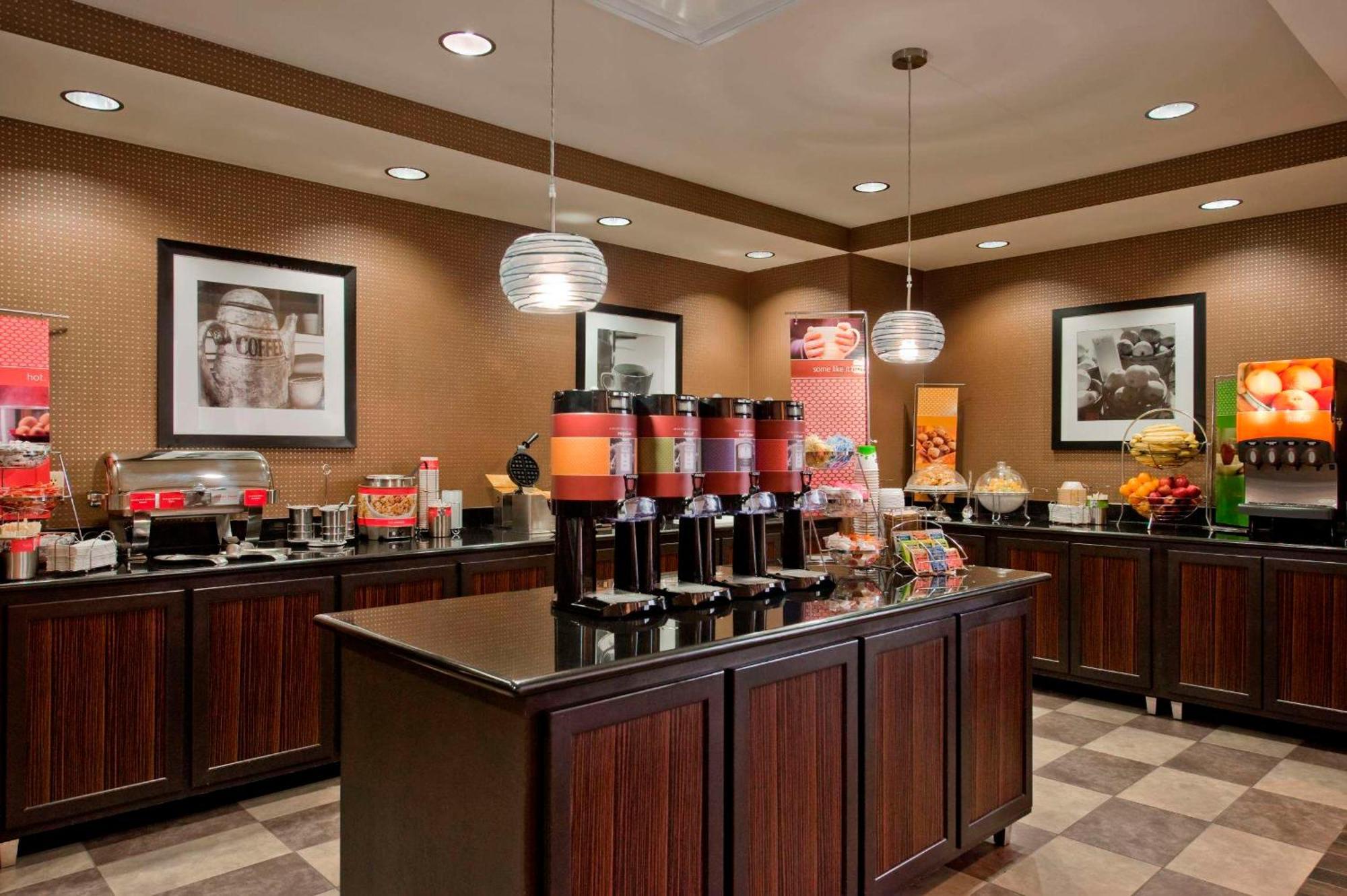 Hampton Inn & Suites Detroit/Airport Romulus Ngoại thất bức ảnh